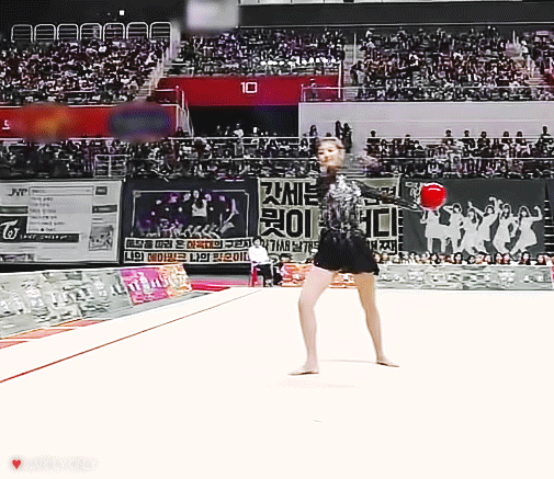 평소 서로 닮았다는 얘기 엄청듣는 러블리즈 멤버.jpgif | 인스티즈