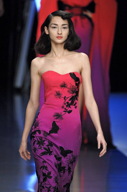 [브루나테노리오] 서늘하고 이국적인 외모를 지닌 브라질 원주민 출신 모델 | 인스티즈