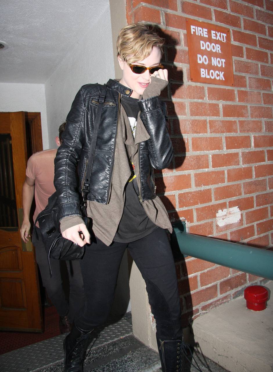 [에반레이첼우드(트블퀸뱀파이어)] 백옥 피부를 가진 상백인 스타 3 | 인스티즈