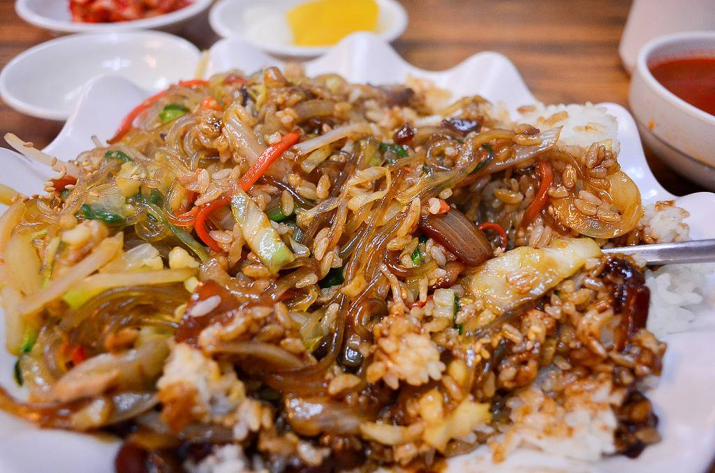 아랫지방에서 잡채밥 먹는법 | 인스티즈