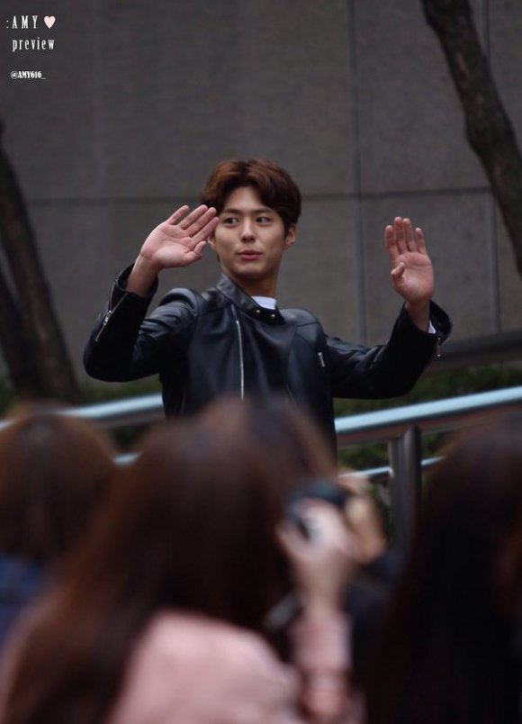 오늘자 뮤직뱅크 출근길 박보검 프리뷰.jpg | 인스티즈