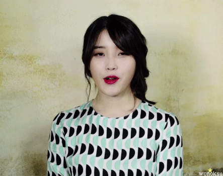 [발매2주년] 아이유 - 꽃갈피 리메이크앨범.gif | 인스티즈