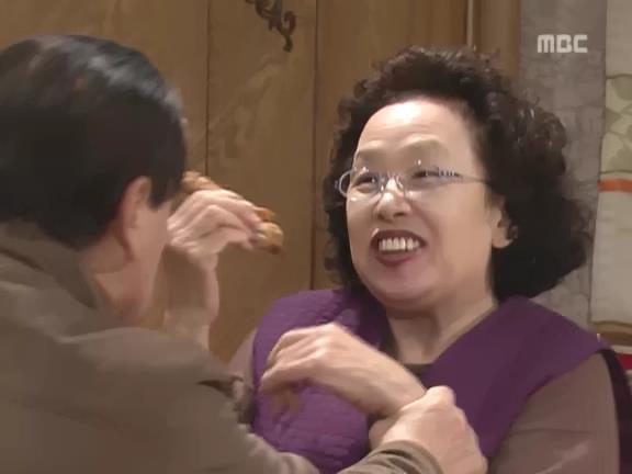 [거침없이하이킥] 손주에게 사랑받고 싶은 문희(해미엄마 등장).jpg | 인스티즈