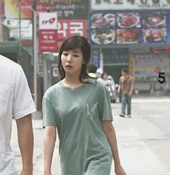 단추학대하는 박민영.gif | 인스티즈