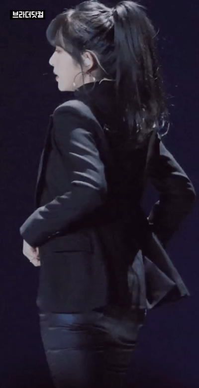 가죽바지 입은 아이린.gif | 인스티즈