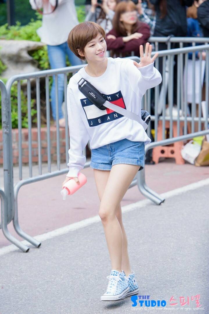 [트와이스] 연예인 중에서도 비율 좋은 편인 정연 | 인스티즈