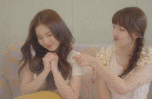 [여자친구] 트와리즈 음원 기다리면서 보는 순둥순둥 정은비 | 인스티즈