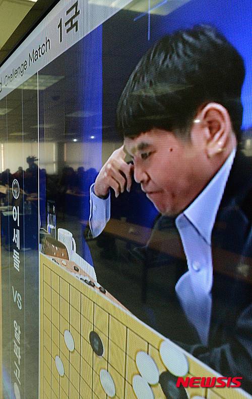 2국째 이세돌 꺾고 환호하는 알파고 개발팀원들.jpg | 인스티즈