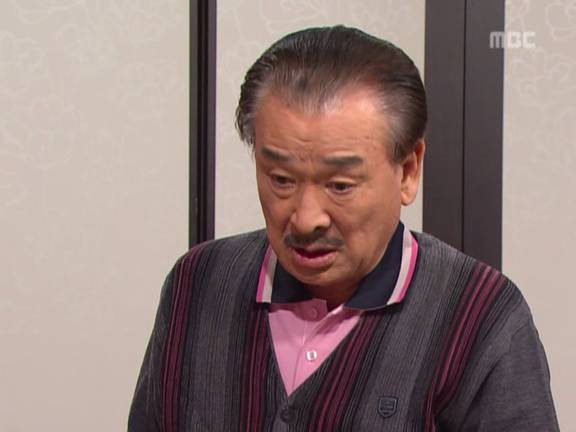 [거침없이하이킥] 순재에게 똥침당한 효자 준하.jpg | 인스티즈