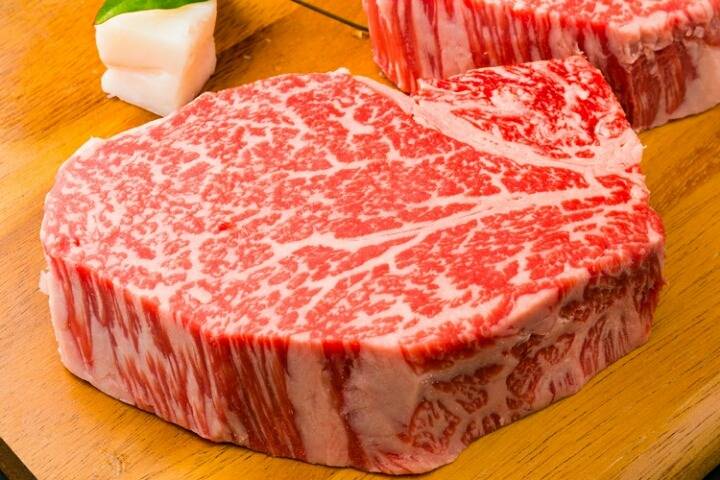 소고기 vs 모듬 회 | 인스티즈