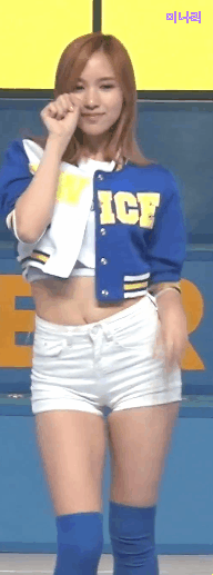 오늘자 트와이스 샤샤샤 안무 멤버별 움짤.gif | 인스티즈