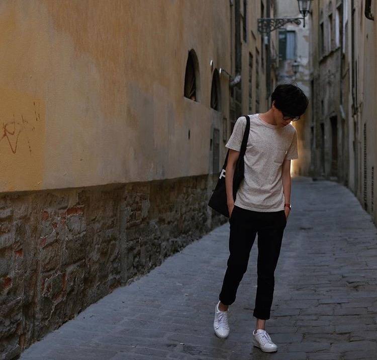 모든게 취향저격인 대륙 훈남 일러스트레이터 | 인스티즈