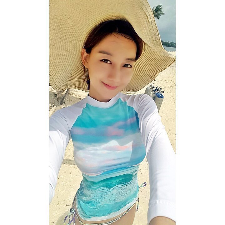 레인보우 승아 태국판 맥심 | 인스티즈