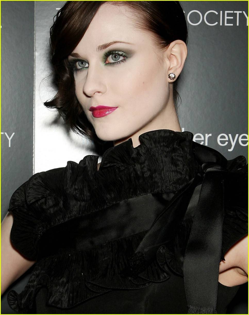 [에반레이첼우드(트블퀸뱀파이어)] 백옥 피부를 가진 상백인 스타 3 | 인스티즈