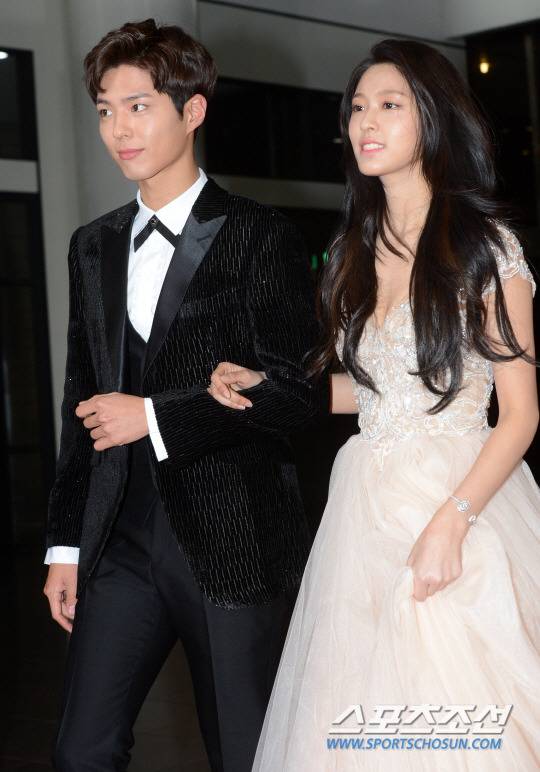 오늘자 박보검&설현 | 인스티즈