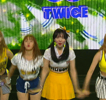 160508 인기가요 트와이스 - cheer up 나연쓰.gif | 인스티즈