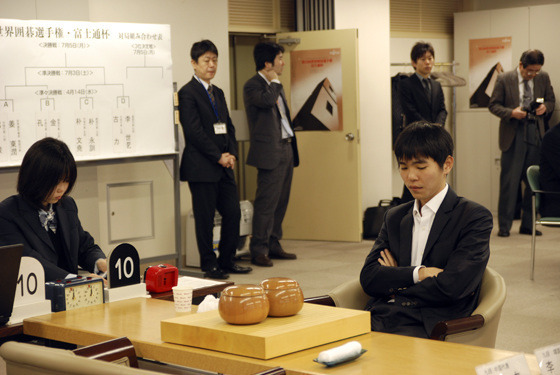 이세돌 바둑 복기할때 손가락.jpg | 인스티즈