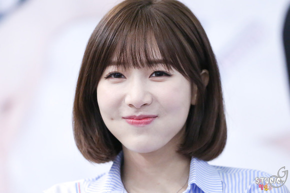 라붐에서 자기 전에 듣고 싶은 목소리를 맡고있는 소연.jpgif | 인스티즈