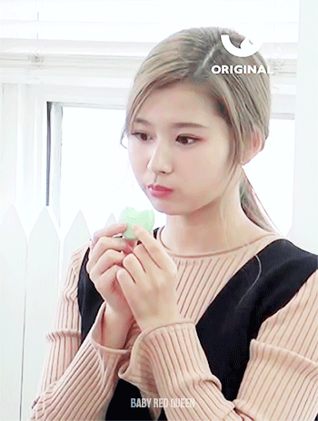 [트와이스] 고기먹는줄 알았다가 풀만 먹다 간 사나 .gif | 인스티즈