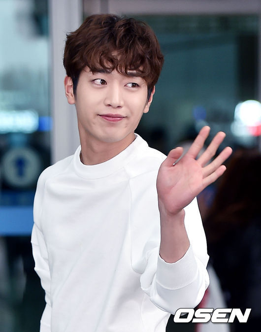 오늘자 서강준 공항패션.jpg | 인스티즈