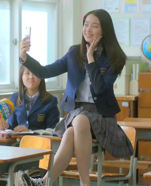 교복 입은 수민이 | 인스티즈