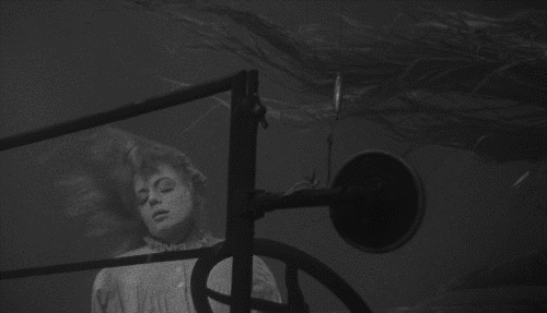 몽상가들에게 영화 추천 사냥꾼의 밤 1955 | 인스티즈