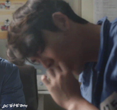 남자배우들 담배피는 모습.gif | 인스티즈