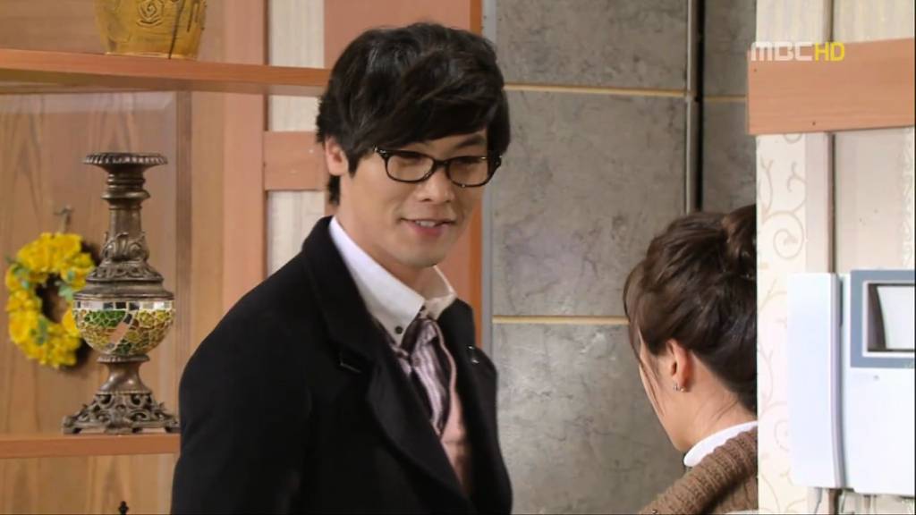 [지붕뚫고하이킥] 책임왕 황책임씨(이지훈 고자설).jpg | 인스티즈