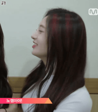 [프로듀스101] 방송 재미 걱정하는 결경이.gif | 인스티즈