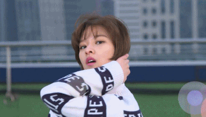 짧은 머리가 잘 어울리는 트와이스 정연 .jpg | 인스티즈