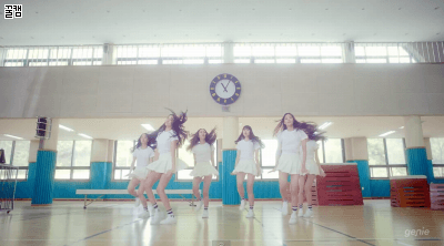 [여자친구] 유리구슬 여자친구 - 시간을 달려서 여자친구 비교 | 인스티즈