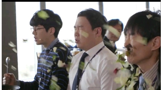 드라마 김과장 회계부 VS경리부 역대급 식당 혈투씬 (대환장) | 인스티즈