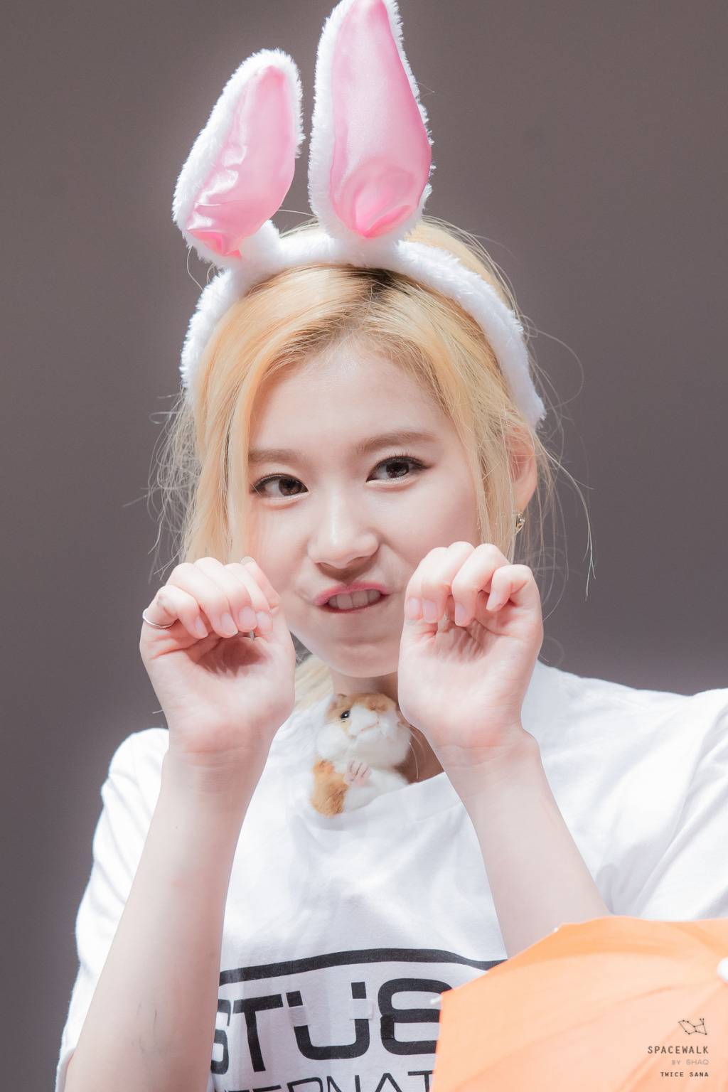 토끼 머리띠 트와이스 사나 | 인스티즈