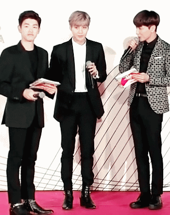 오늘자 SIA 샤이니 태민.gif | 인스티즈