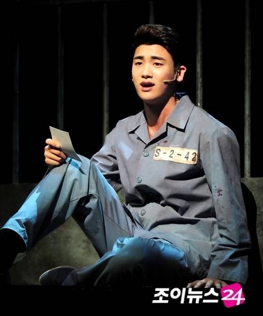 죄수복 입은 남자 연예인들 죄수복 핏.jpg | 인스티즈