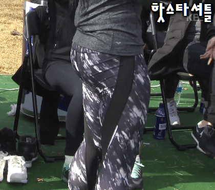 여자가 평소에 스쿼트 열심히 하면 되는 몸매 | 인스티즈