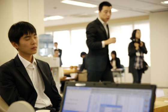 이세돌 바둑 복기할때 손가락.jpg | 인스티즈