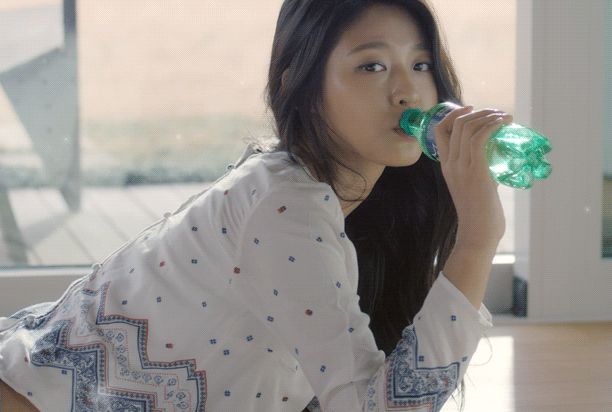 스크린에 뽀뽀 금지 | 인스티즈