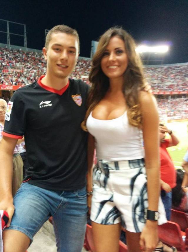 크리호비악 여자친구의 몸매 ㄷㄷㄷ.jpg | 인스티즈