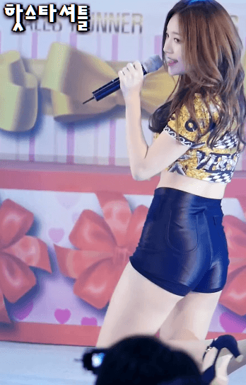 유라의 뒤태 | 인스티즈