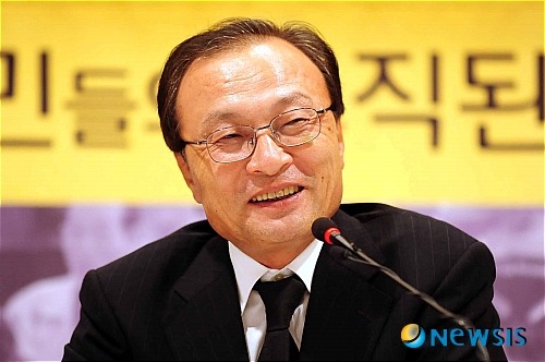 이름까지 붙여본 정치인들 글씨체.jpg | 인스티즈