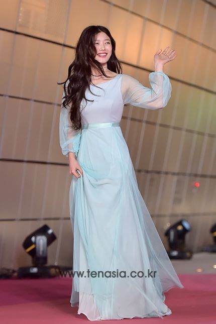 오늘자 김유정 | 인스티즈