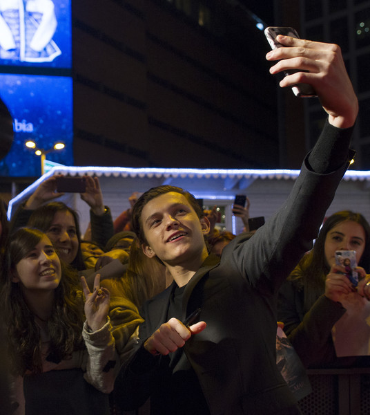 새 스파이더맨 놀려먹는데에 재미붙인 마블 형아들 | 인스티즈