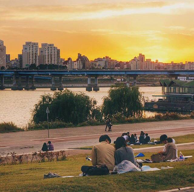 작은 평수라도 서울에서 살기 VS 좀 더 넓은 평수로 지방에서 살기 | 인스티즈
