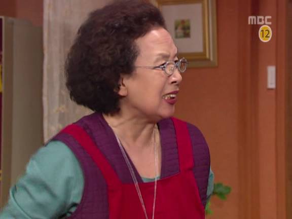 [거침없이하이킥] 순재에게 똥침당한 효자 준하.jpg | 인스티즈