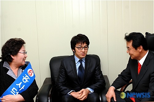  송일국의 김을동,정치 관련 발언들과 선거 유세활동 총모음 | 인스티즈