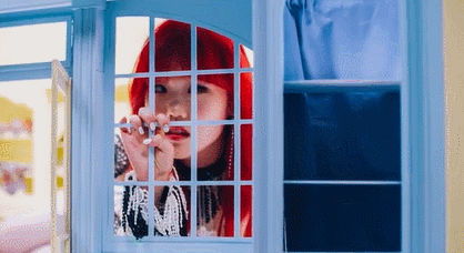 내가 좋아하는 악뮤 수현이.gif | 인스티즈