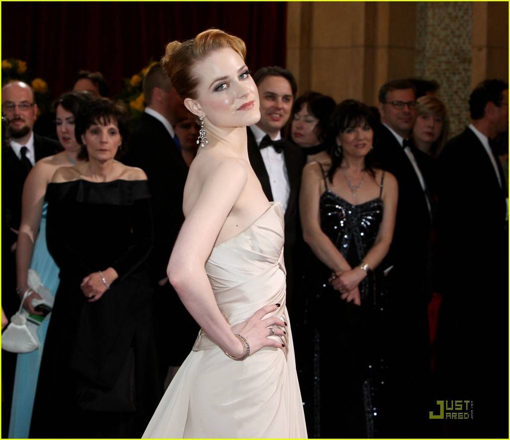 [에반레이첼우드(트블퀸뱀파이어)] 백옥 피부를 가진 상백인 스타 3 | 인스티즈