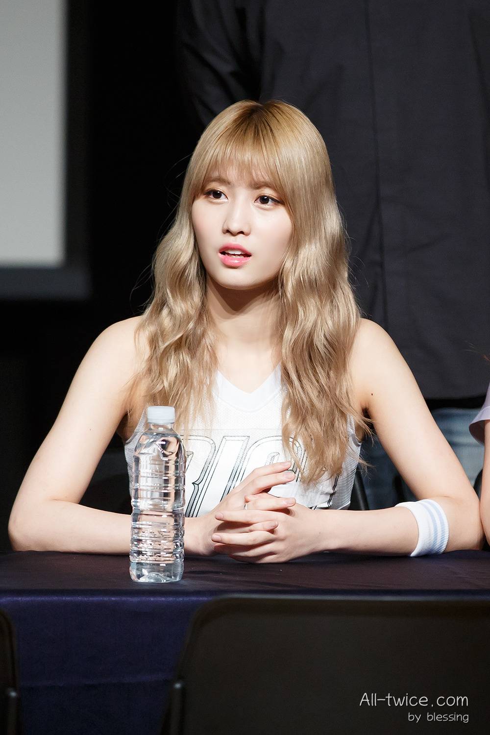 트와이스 복숭아 모모 | 인스티즈