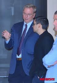 이세돌을 꺽어버리고 환호하는 알파고 팀 TEAM | 인스티즈